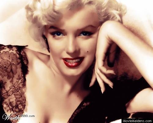 “Huyền thoại” Marilyn Monroe là cái tên được nghĩ ngay đến và nhắc nhiều nhất khi nói về các biểu tượng nhan sắc những năm 50.